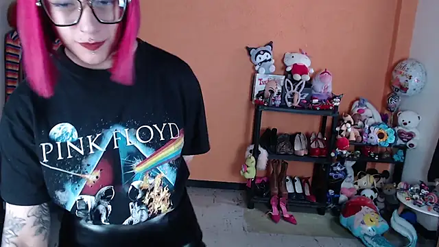 MissMiia2 online show from December 1, 7:38 pm