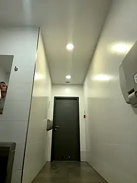 Diamond Bunny  online show from November 26, 1:45 pm