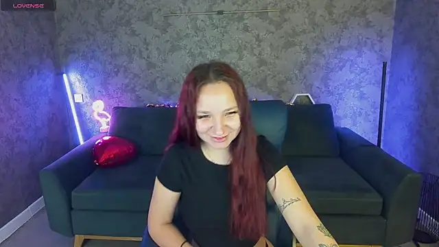 ElysLunar online show from February 17, 6:56 am