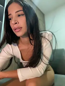 Nicole cute1 online show from May 23, 7:28 am