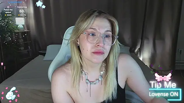 Colleen Blake online show from April 26, 4:49 pm