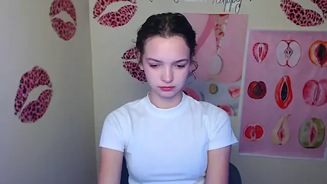  SusieSu  online show from September 25, 6:45 am