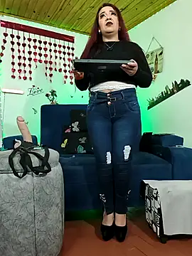 Snapshot of keila_j chatting on September 13, 10:12 am keila j online show from September 13, 10:12 am