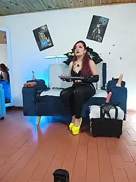 keila j online show from July 20, 12:07 pm
