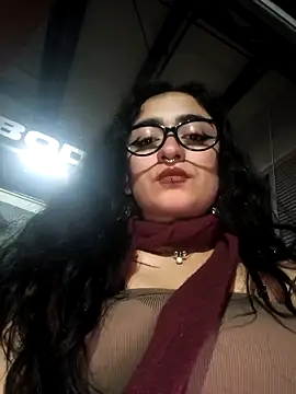 Lila Desiree online show from April 29, 11:43 pm