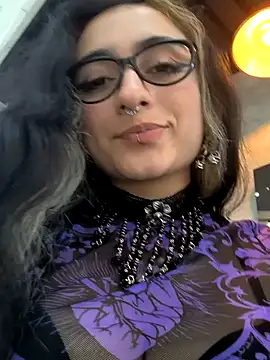 Lila Desiree online show from July 24, 9:55 pm
