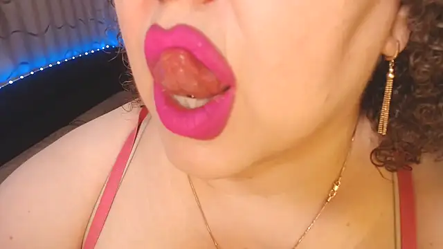 BustyKatty online show from June 30, 1:32 pm