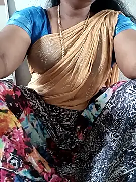 Snapshot of MaaliiiPonuTamil chatting on September 13, 3:03 am MaaliiiPonuTamil online show from September 13, 3:03 am
