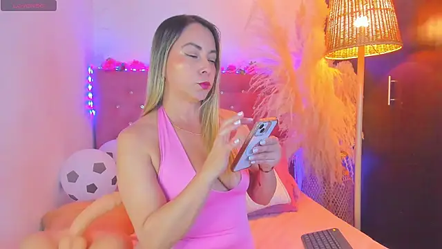  sexybunny  online show from July 14, 4:06 am