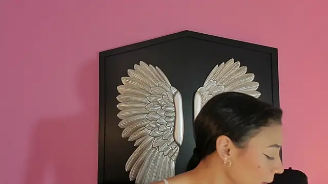 lupeebony online show from July 7, 7:49 pm