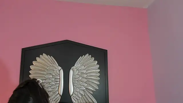 lupeebony online show from July 17, 8:01 pm