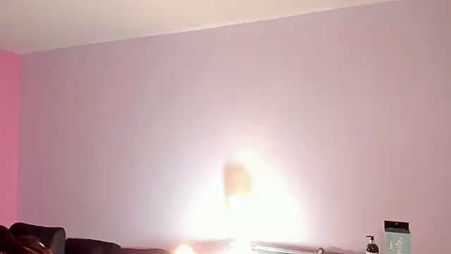lupeebony online show from June 16, 7:59 pm