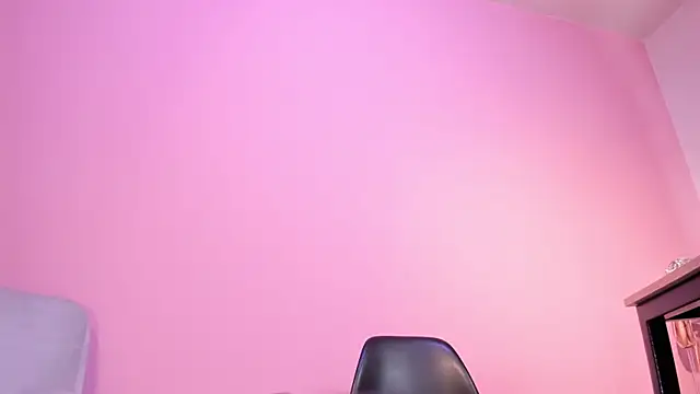 lupeebony online show from November 4, 7:08 pm