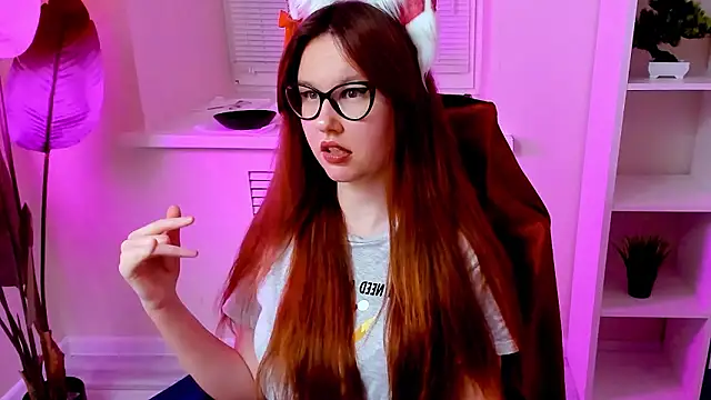 CarolGiggly online show from March 21, 8:19 am