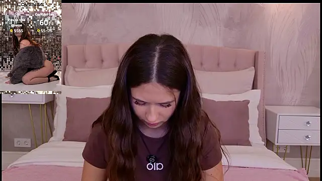 milaleoneli online show from February 24, 3:21 pm