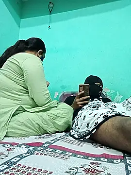 hotty manisha online show from October 23, 11:38 am