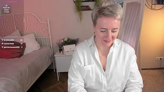 Nika Smit online show from May 16, 10:36 am
