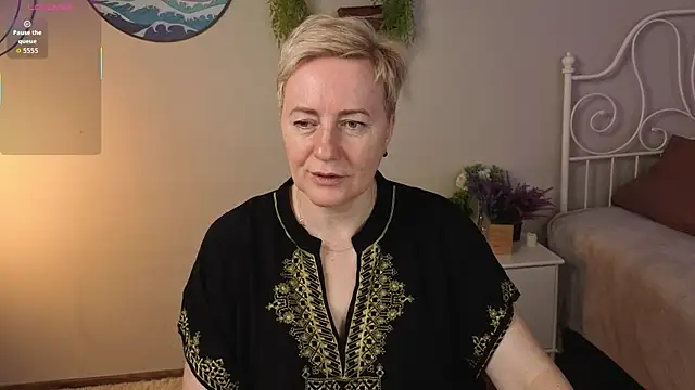Nika Smit online show from May 8, 5:21 am