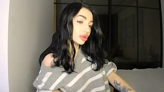 Snapshot of NancyLovee_ chatting on October 19, 8:16 am NancyLovee online show from October 19, 8:16 am