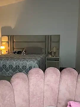 LexyRobert online show from October 7, 10:36 pm