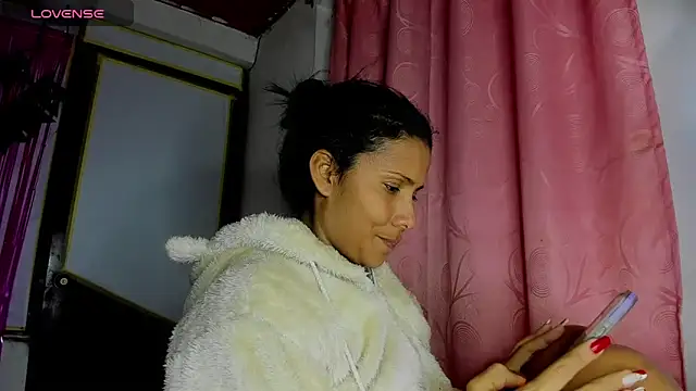 Nenita Hot  online show from September 24, 3:27 am