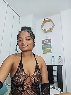 gianna smith online show from June 27, 8:26 pm
