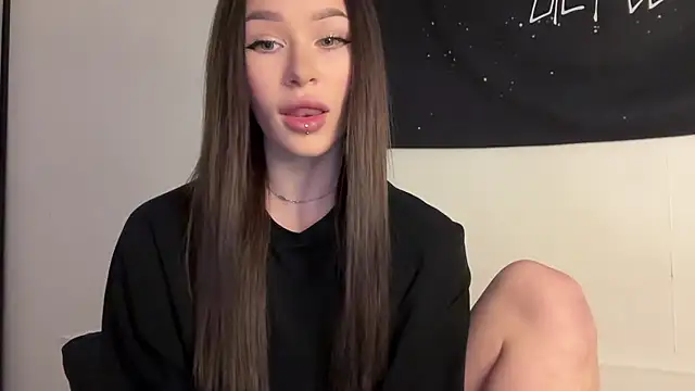 ur molly online show from January 16, 2:51 am