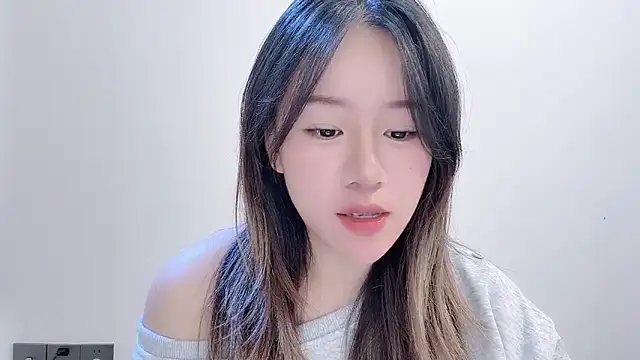 chloe-01 online show from November 15, 4:24 am