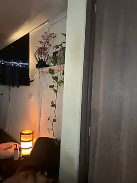 Cianuroom online show from July 4, 10:05 pm