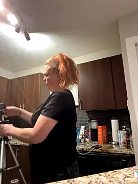 Snapshot of sluttywidowedex chatting on October 12, 7:11 am sluttywidowedex online show from October 12, 7:11 am