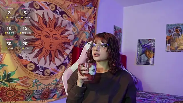 HiScarlett online show from April 12, 2:14 am