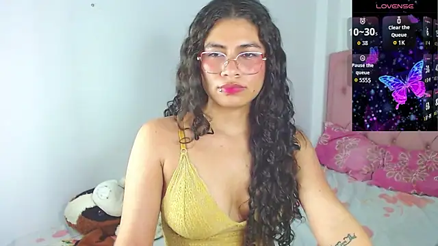 Cynthia hazel online show from December 17, 5:55 am