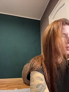 the perfectgirl online show from February 27, 6:30 pm