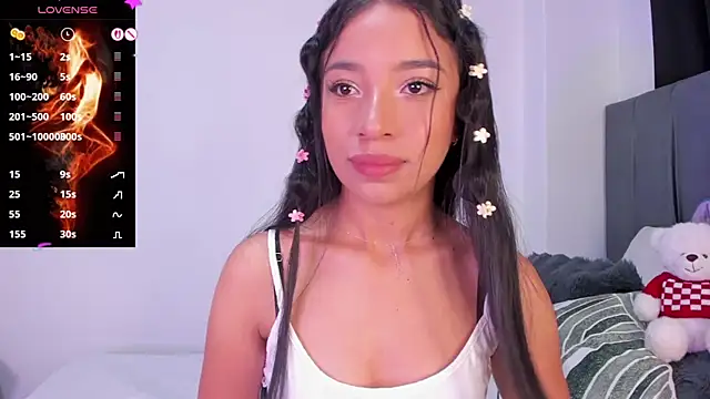 lillielover16 online show from July 6, 7:16 pm