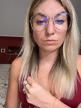 carlaaa online show from July 1, 8:19 pm
