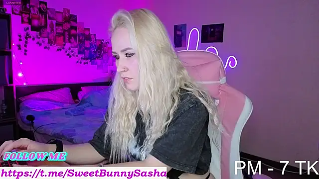 Bunny  of love online show from September 9, 5:57 pm