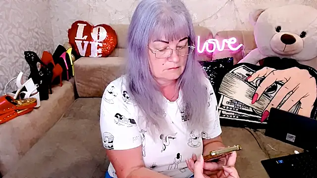 SiberiabBerry online show from May 4, 9:07 pm