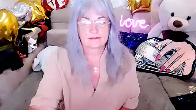 SiberiabBerry online show from June 11, 2:00 am