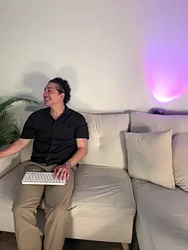 Snapshot of tiana_nave chatting on September 12, 3:07 am tiana nave online show from September 12, 3:07 am