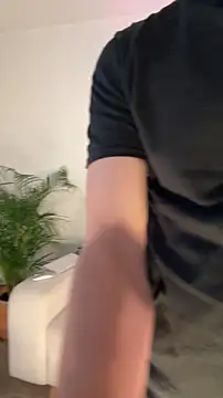 Snapshot of tiana_nave chatting on October 11, 5:26 pm tiana nave online show from October 11, 5:26 pm