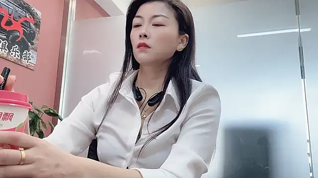 Maneki-nekoo online show from March 14, 3:07 am