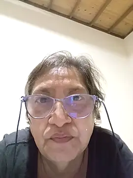 Snapshot of florecita69 chatting on September 20, 2:48 pm florecita69 online show from September 20, 2:48 pm