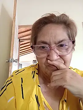 florecita69 online show from January 14, 3:50 pm