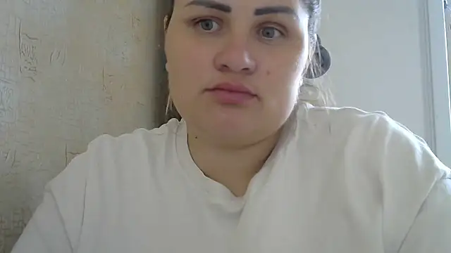 Snapshot of Honeydew-Waves chatting on September 19, 7:18 am Honeydew-Waves online show from September 19, 7:18 am