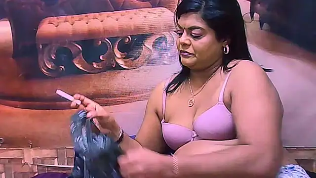 indianCherryPie online show from June 6, 7:03 am