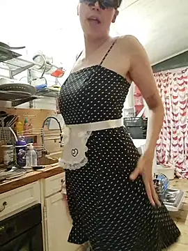 PearMaki online show from June 19, 11:08 pm