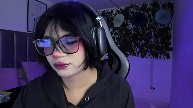 Kitty Gang online show from July 10, 12:56 am