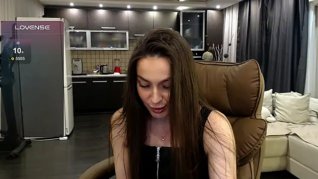 Doll Jasmine  online show from June 5, 9:32 pm