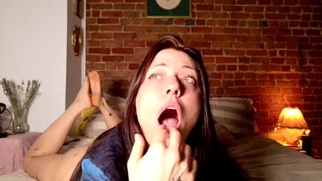 MaeDaybaby online show from November 26, 2:29 pm