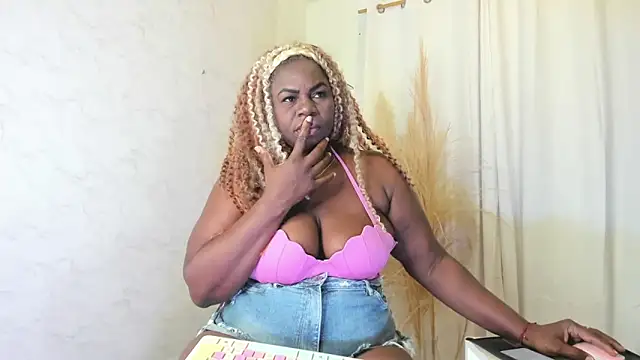 Leslie browm online show from February 19, 9:09 am